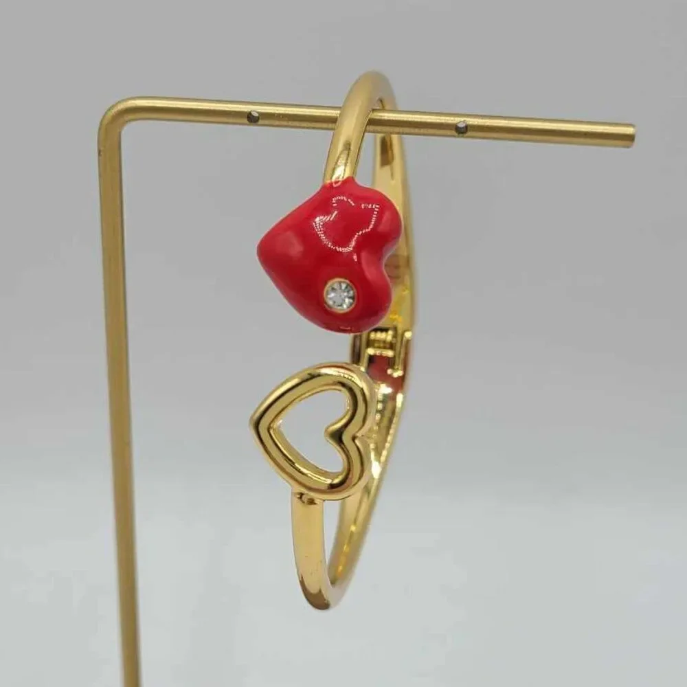 Talbots Red Enamel Hinged Gold Tone Heart Bracelet NWOT!